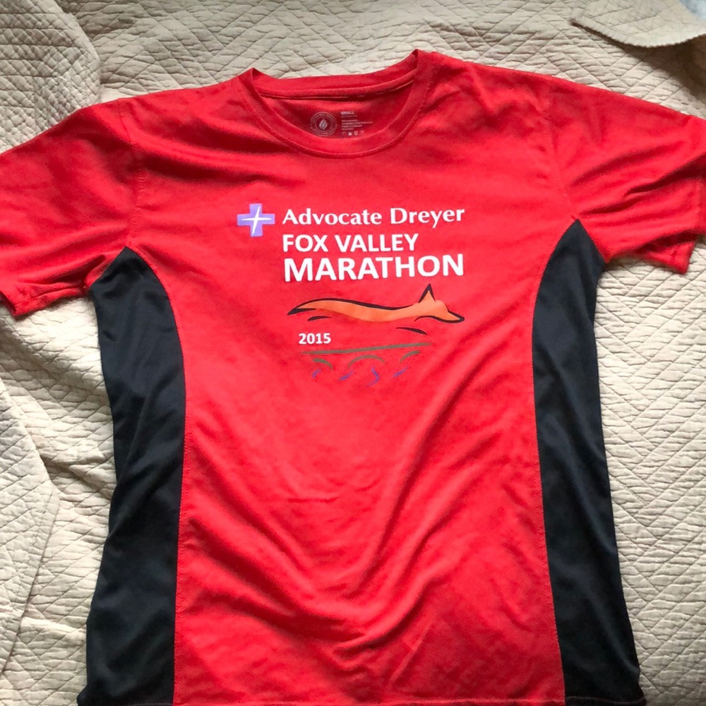 Athletic Practice T-shirt Small Men’s Marathon Tee